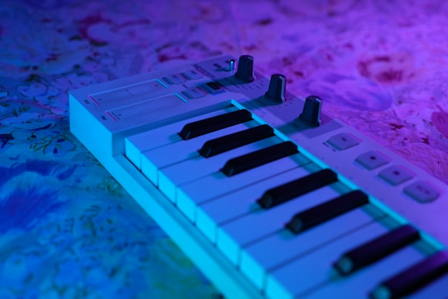 10 Best MIDI Keyboards for FL Studio in 2024: Complete Buyer's Guide